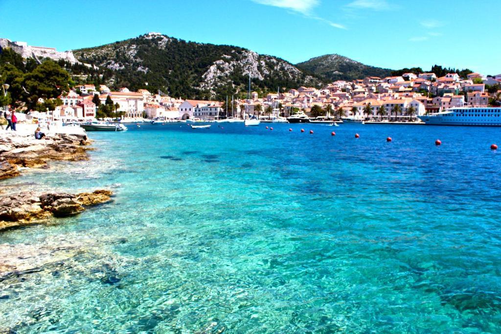 Apartments Luma Hvar Town Exterior photo